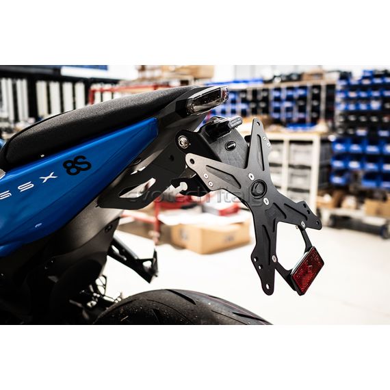 Portamatrículas Evotech Suzuki GSX-8S '23- / GSX-8R '24-