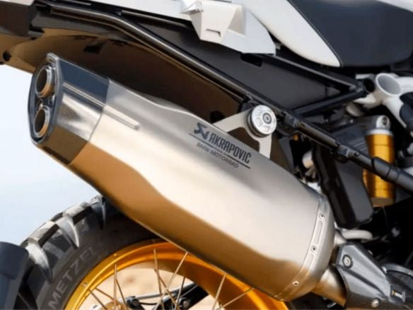 SILENCIADOR DE TITANIO HOMOLOGADO POR AKRAPOVIC PARA BMW R 1250 GS/ADV 2018-2023