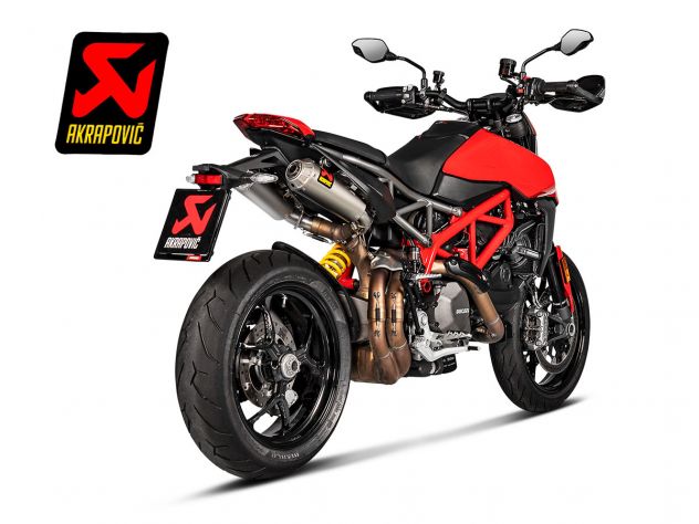 PAR DE SILENCIADORES DE TITANIO AKRAPOVIC PARA DUCATI HYPERMOTARD 950 / SP 2019-2024