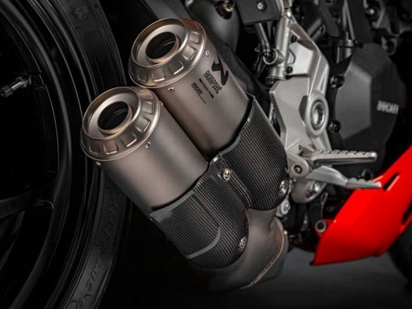 PAR DE SILENCIADORES DE TITANIO AKRAPOVIC DUCATI PANIGALE SUPERSPORT / S 17-20 DUCATI OFICIAL