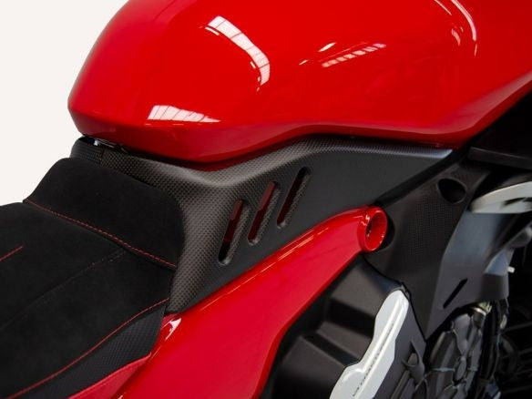 TAPA DE DEPÓSITO DE CARBONO DUCABIKE DUCATI DIAVEL V4 2023
