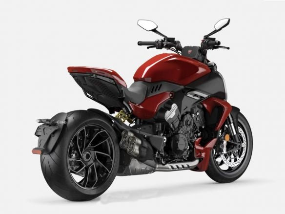 TAPA DE ESCAPE DE TITANIO DUCATI PERFORMANCE DUCATI DIAVEL V4 2023