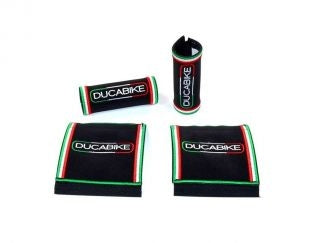 KIT DE PUÑOS CALEFACCIONABLES DUCATI PERFORMANCE MULTIFIT OFICIAL DUCATI