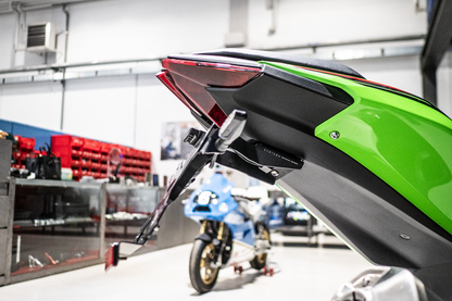Portamatrículas Evotech Kawasaki Z400/500 / Ninja 400/500