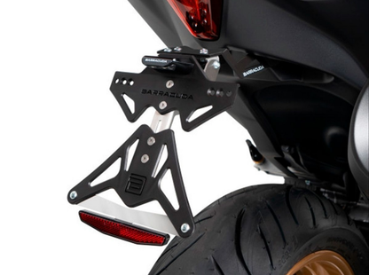 MATRÍCULA DE ALUMINIO BARRACUDA YAMAHA T-MAX 560 2022-2023
